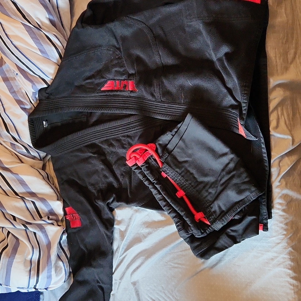 Elite Core Black Brazilian Jiu-Jitsu Gi A3